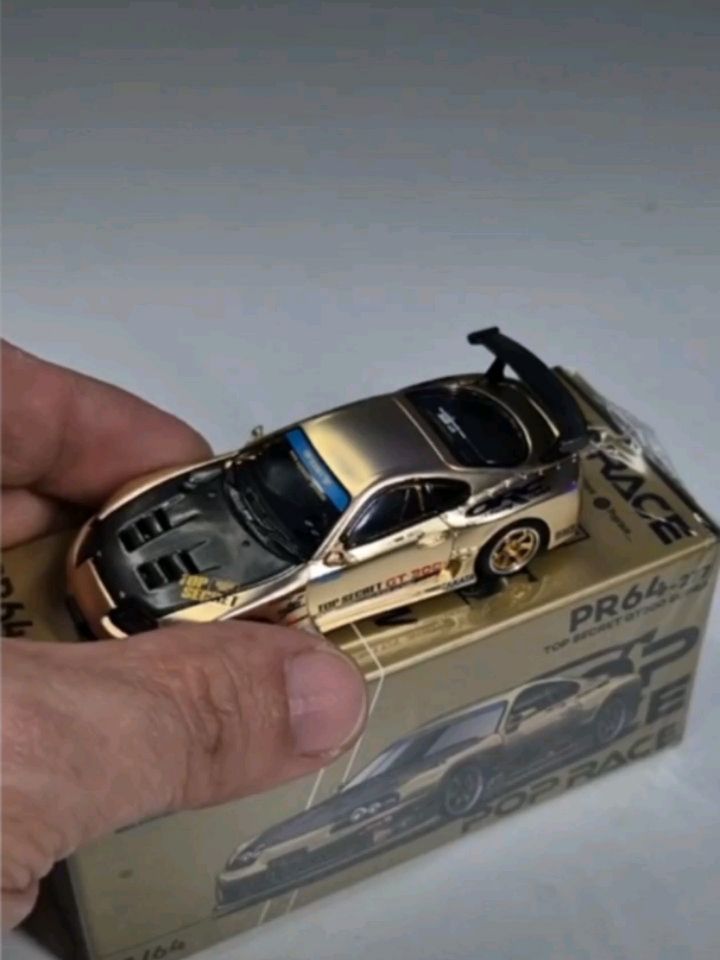 Pop Race Top Secret GT300 Supra Carbon Hood 1:64